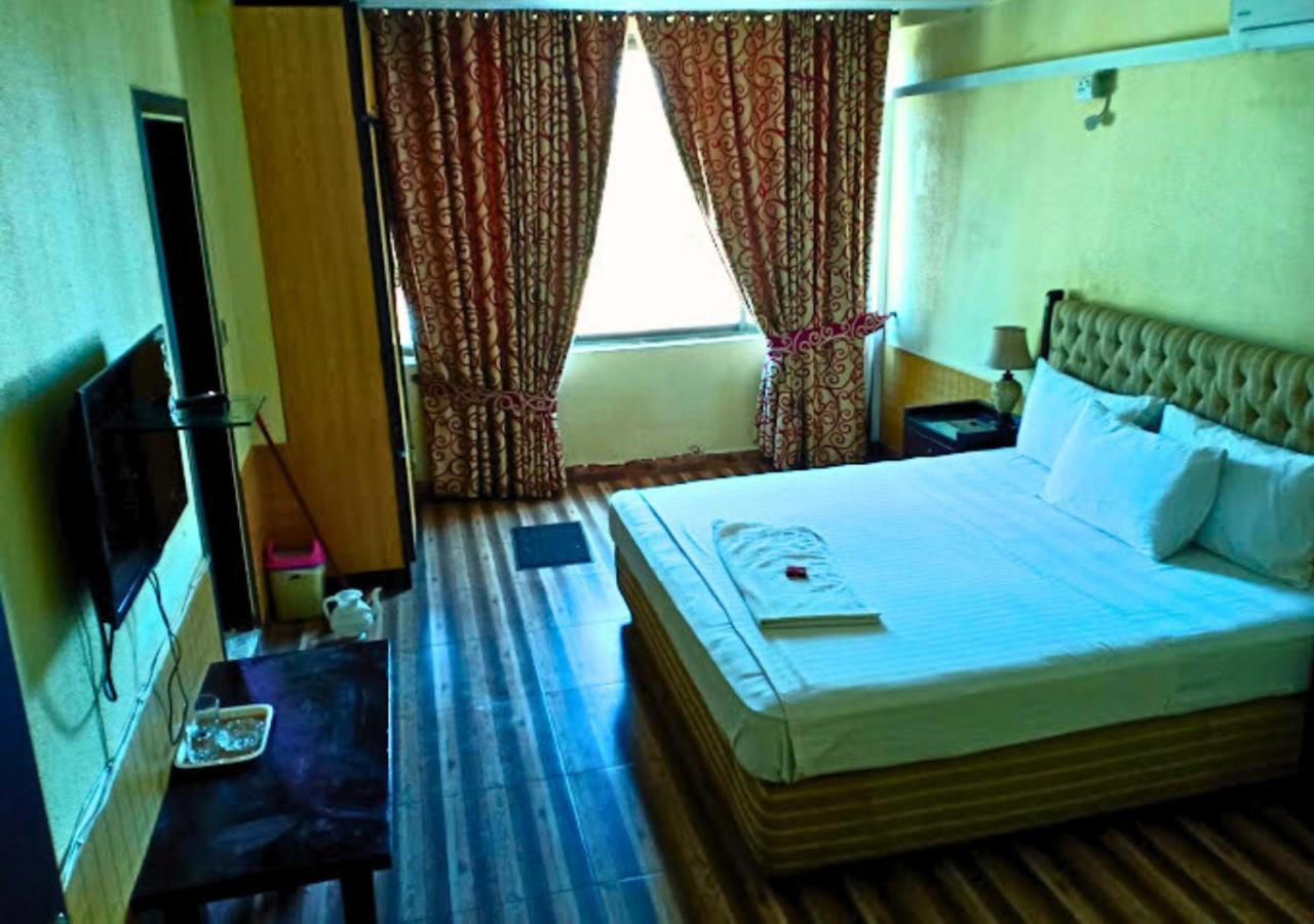 New Islamabad Hotel Exterior foto